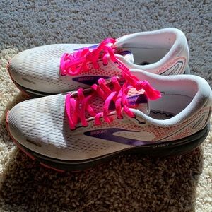 Women’s brooks Ghost running shoes